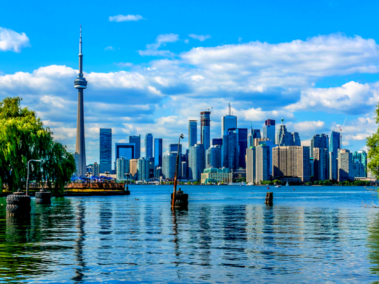 Mê mẩn với thành phố Toronto - Canada vạn người đến